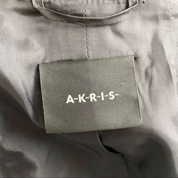 AKRIS Perforated Wool Structured Zip Wool Jacket - Picture 6 of 8